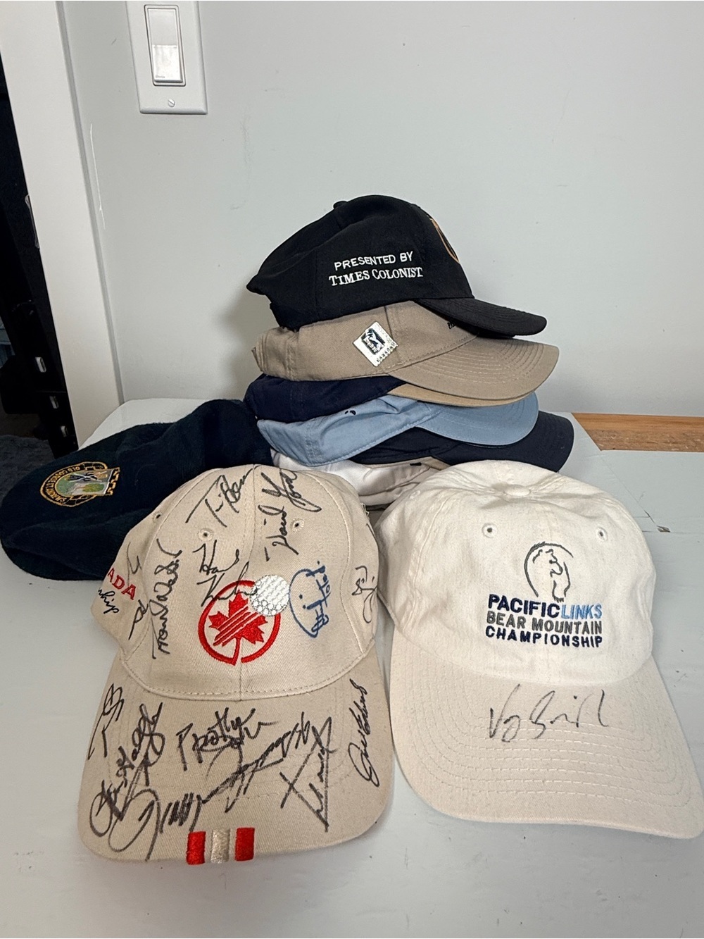 Ultimate Golf Hat Bulk Lot Bundle 12pc Signed Vijay Singh St Andrews Tour Caps